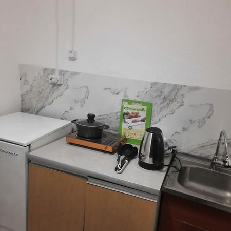 Атлант Hotel Bisjkek Buitenkant foto