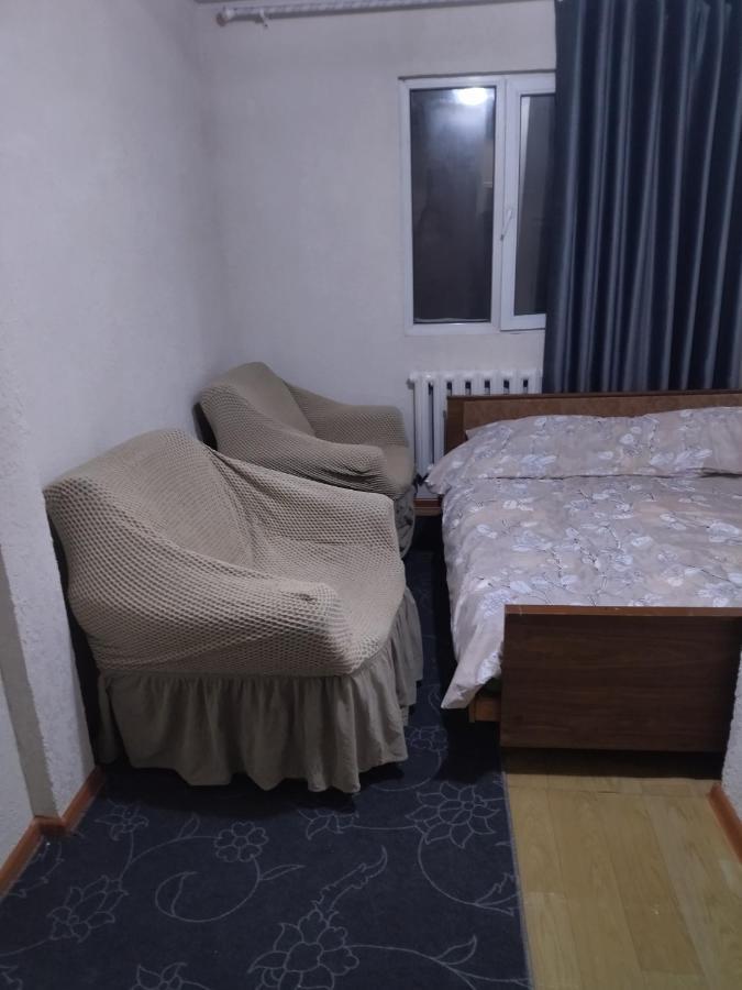 Атлант Hotel Bisjkek Buitenkant foto