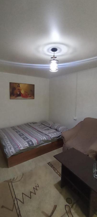 Атлант Hotel Bisjkek Buitenkant foto